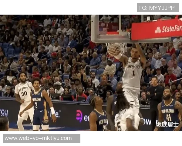 八村塁赛季首扣篮精彩瞬间回顾东契奇之前的勉强扣篮对比分析